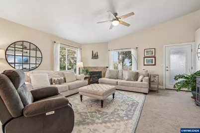 7083 Maplewood Dr SE, Turner, OR 97392 - Photo 8