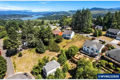 1899 SE Oar Dr, Lincoln City, OR 97367 - Photo 46