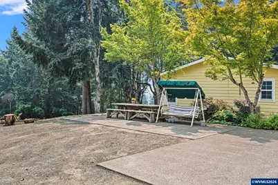 26147 Caton Ln, Monroe, OR 97456 - Photo 2