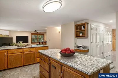 1590 Jamestown St SE, Salem, OR 97302 - Photo 12