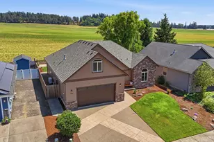 151 N 13th St, Jefferson, OR 97352 - Photo 2