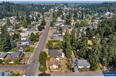 845 S Water St, Silverton, OR 97381 - Photo 48