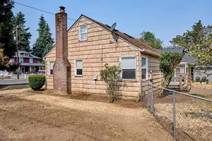 845 S Water St, Silverton, OR 97381 - Photo 36