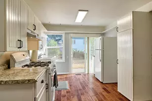 845 S Water St, Silverton, OR 97381 - Photo 10