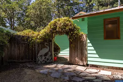 6575 NW Mountain Laurel Pl, Corvallis, OR 97330 - Photo 38