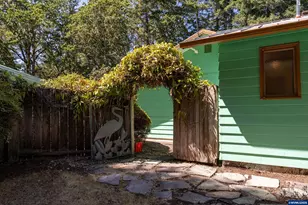 6575 NW Mountain Laurel Pl, Corvallis, OR 97330 - Photo 38