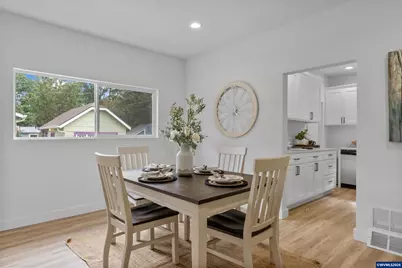 260 20th St SE, Salem, OR 97301 - Photo 8