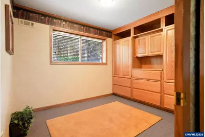 481 NW Douglas St, Dallas, OR 97338 - Photo 36