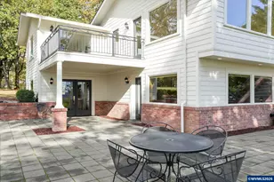481 NW Douglas St, Dallas, OR 97338 - Photo 16