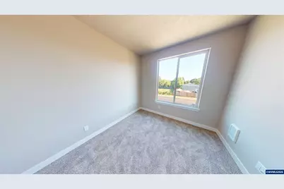 200 Gwinn St E, Monmouth, OR 97361 - Photo 14