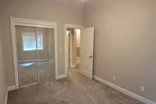211 Silver St, Silverton, OR 97381 - Photo 18