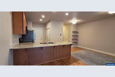 211 Silver Unit I St, Silverton, OR 97381 - Photo 6