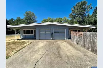 201/203 SE Bridgeway Av, Corvallis, OR 97333 - Photo 1