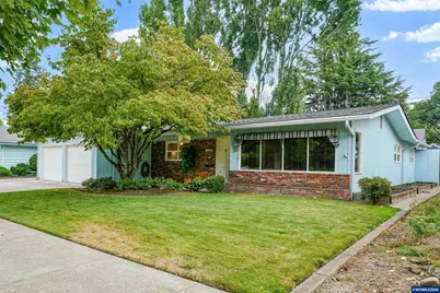 2030 21st St NE, Salem, OR 97301 - Photo 2
