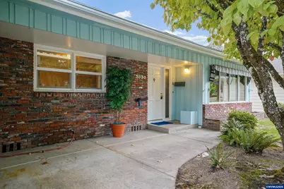 2030 21st St NE, Salem, OR 97301 - Photo 4
