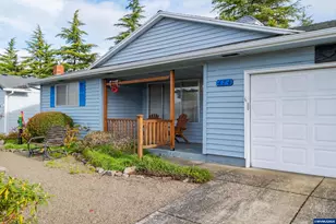 474 E Clackamas Cir, Woodburn, OR 97071 - Photo 4