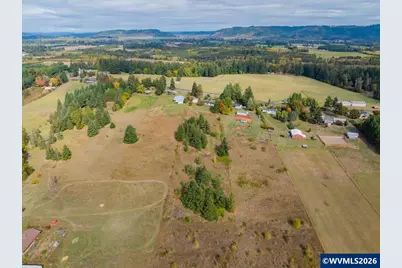 40200 Providence Dr, Scio, OR 97374 - Photo 32