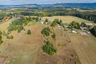 40200 Providence Dr, Scio, OR 97374 - Photo 32