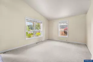 400 Hickory Ct, Lyons, OR 97358 - Photo 6