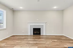 7177 SE Sarah Dr, Corvallis, OR 97330 - Photo 10