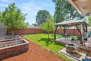 1385 Riverbend Rd NW, Salem, OR 97304 - Photo 46