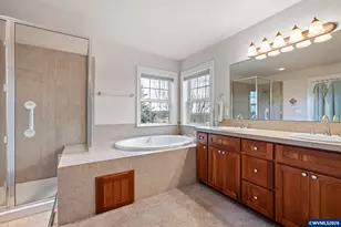 1401 Ranier Lp NW, Salem, OR 97304 - Photo 26