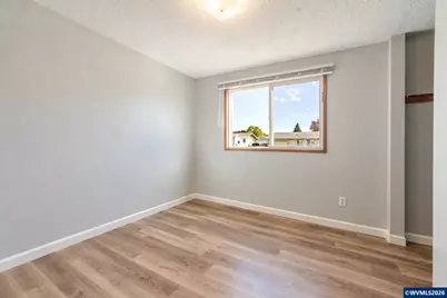 885 W Carolina St, Lebanon, OR 97355 - Photo 12