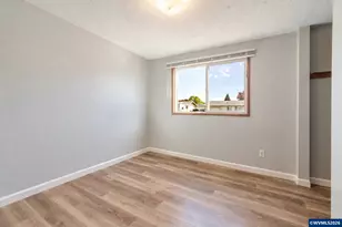 885 W Carolina St, Lebanon, OR 97355 - Photo 12
