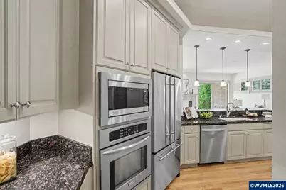 3398 Championship Dr S, Salem, OR 97302 - Photo 18