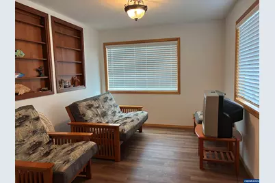 2701 NW Parker Av, Waldport, OR 97394 - Photo 40