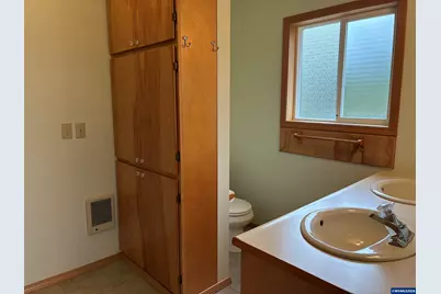 2701 NW Parker Av, Waldport, OR 97394 - Photo 28