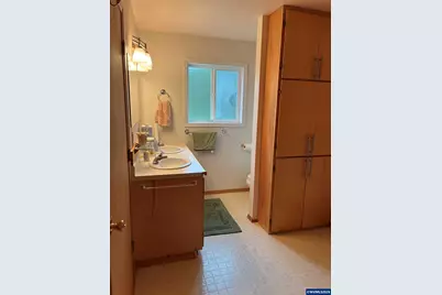2701 NW Parker Av, Waldport, OR 97394 - Photo 18