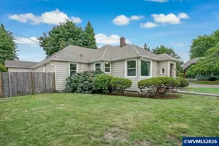 420 E Santiam St, Stayton, OR 97383 - Photo 4