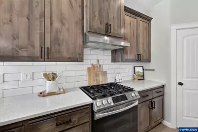 379 NW Denton Av, Dallas, OR 97338 - Photo 16