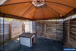 690 24th St SE, Salem, OR 97301 - Photo 26