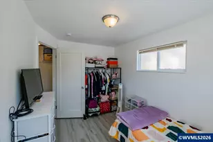 690 24th St SE, Salem, OR 97301 - Photo 22