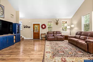 12600 Meadow Ln, Monmouth, OR 97361 - Photo 16