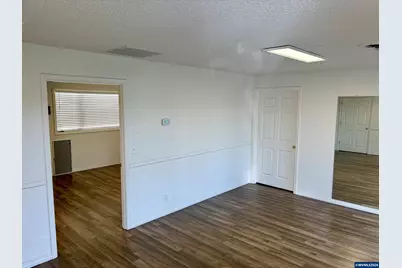 5044 Commercial St SE, Salem, OR 97306 - Photo 10