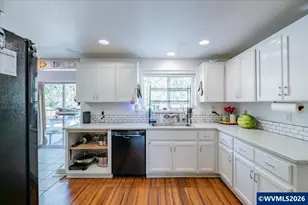 1653 S 6th St, Independence, OR 97351 - Photo 10