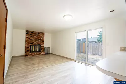 846 Royalty Dr NE, Salem, OR 97301 - Photo 2