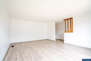 846 Royalty Dr NE, Salem, OR 97301 - Photo 10