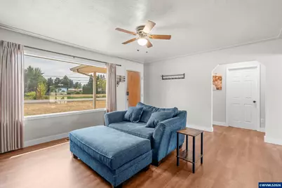 2330 E Ellendale Av, Dallas, OR 97338 - Photo 6