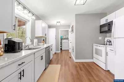 2330 E Ellendale Av, Dallas, OR 97338 - Photo 10