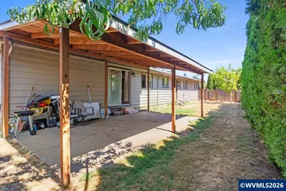 940 Johnson St, Woodburn, OR 97071 - Photo 22