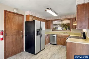 5060 Fir Dell Ct SE, Salem, OR 97306 - Photo 10