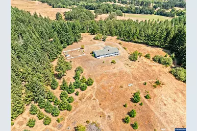 24312 Cardwell Hill Dr, Philomath, OR 97370 - Photo 10