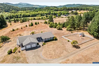 24312 Cardwell Hill Dr, Philomath, OR 97370 - Photo 2