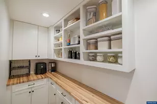 7500 Spring Valley Rd NW, Salem, OR 97304 - Photo 14