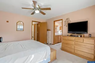 2658 S 12th St, Lebanon, OR 97355 - Photo 22