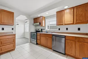 4626 Reimann St NE, Salem, OR 97305 - Photo 12